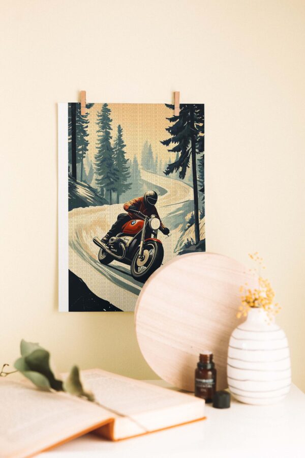 Retro Motosiklet Orman Yolculuğu – Vintage Ahşap Poster