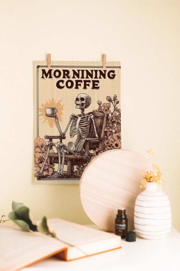 Morning Coffe – Gotik Mizah Temalı Ahşap Poster