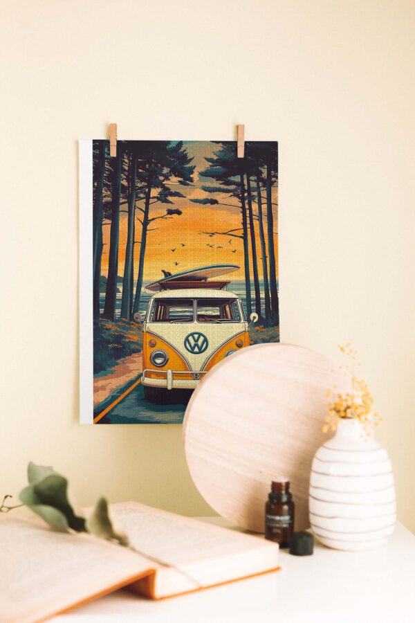 Sörf ve Özgürlük – Retro Volkswagen Minibüs Ahşap Poster