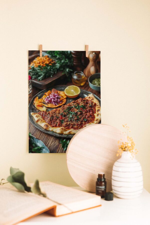 Lahmacun Keyfi – Anadolu Mutfağı Temalı Dekoratif Ahşap Poster