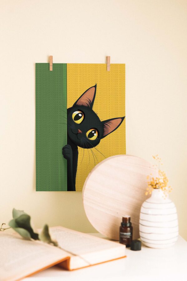Meraklı Siyah Kedi – Sevimli Çizim Tarzında Dekoratif Ahşap Poster