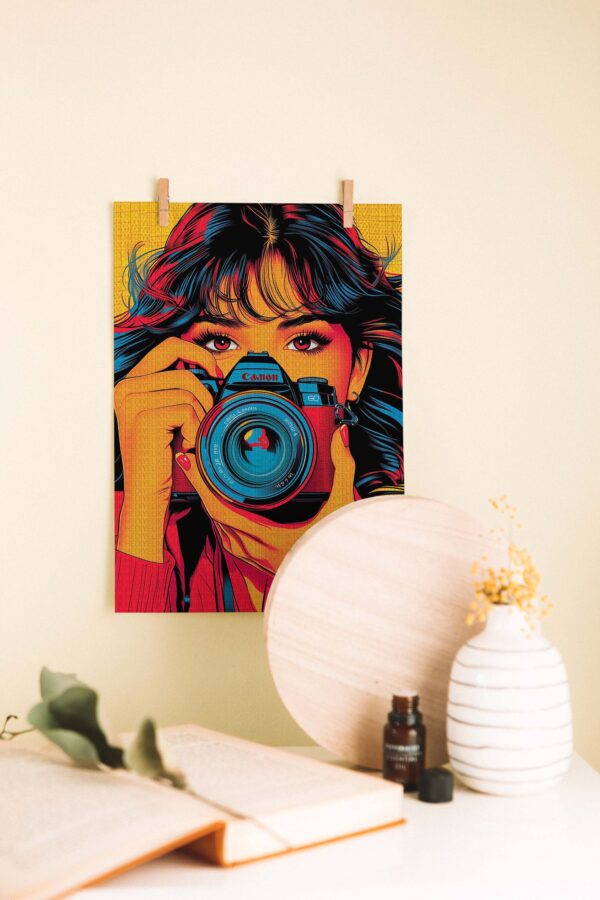 Pop Art Photographer – Retro Ahşap Poster